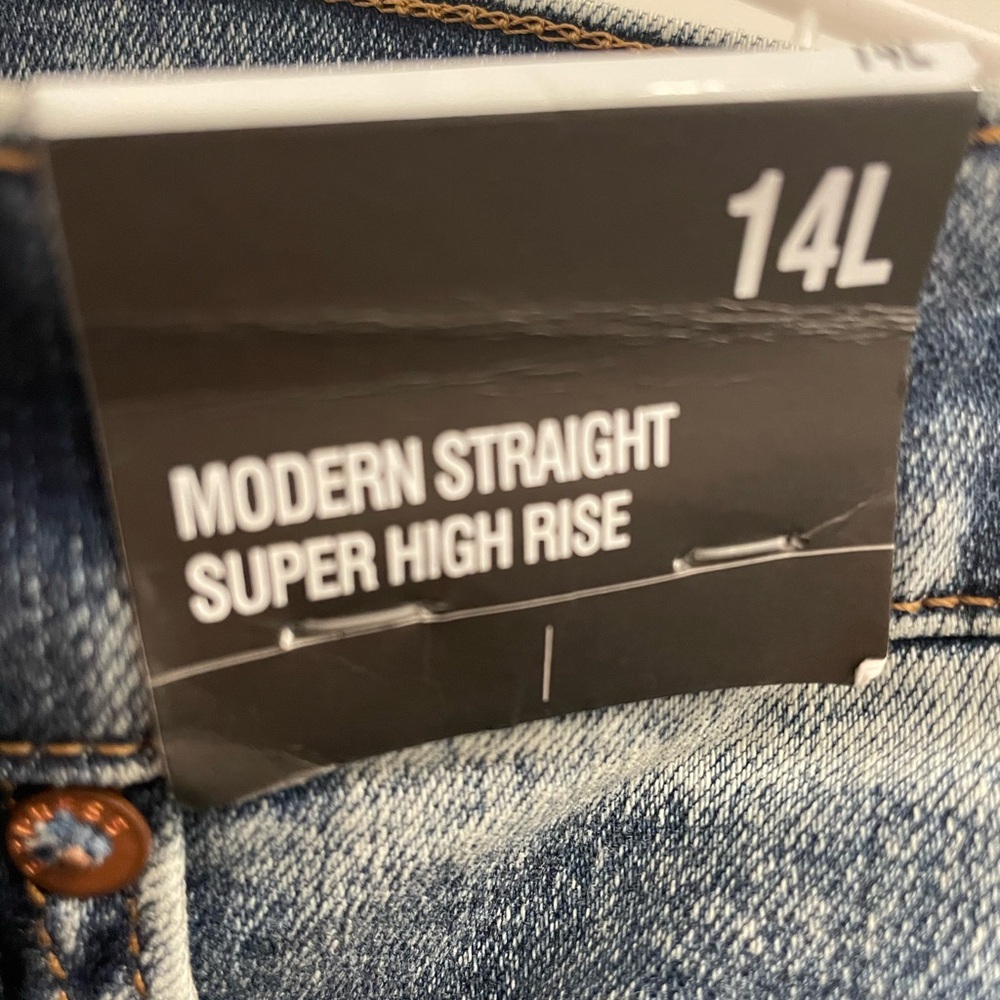 Classic Blue Modern Straight Super High Rise Jeans - Picture 3 of 4